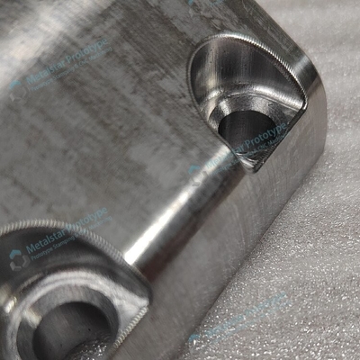 نمونه های اولیه ماشینکاری CNC از فولاد نرم با کیفیت مورد استفاده برای موتورسیکلت